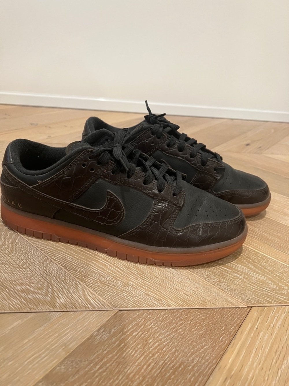 Husband’s closet clean out! 
Dunk Low SE 'Chocolate Croc'